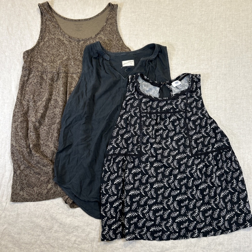 Lot of 3 Women's Sleeveless Tops and Dresses Various Brands & Colors Size XL
